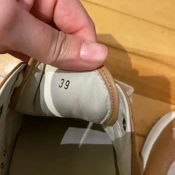 Hogan Women's Tan and White Sneakers - Picture 5 of 10